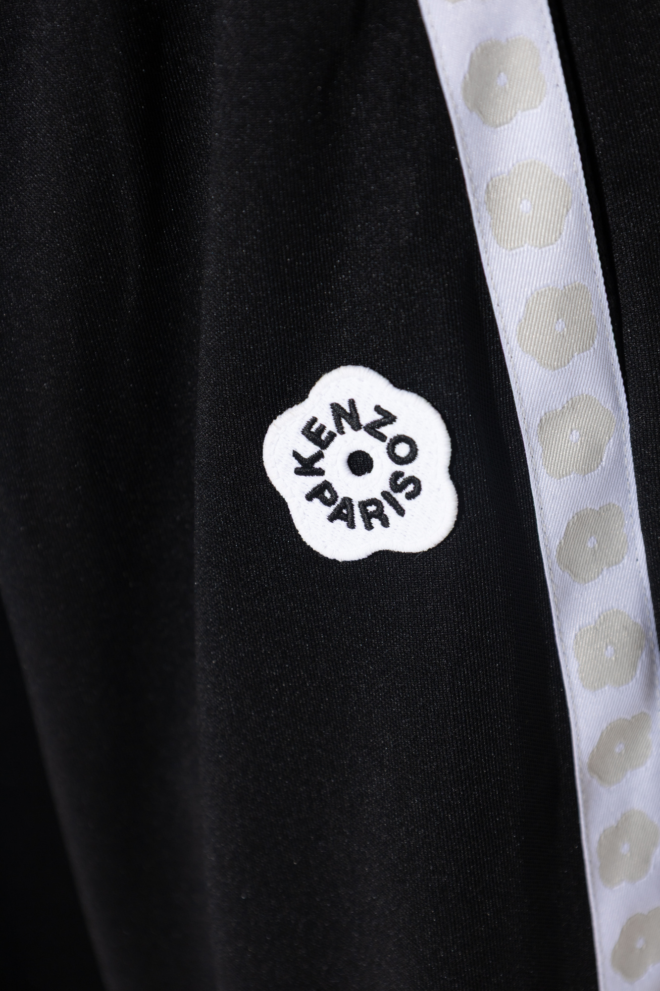 KENZO｜ (FF5 5SW241 4MC 50) Kenzo BOKE FLOWER CREST FZ HOODIE, Black - Beamhill